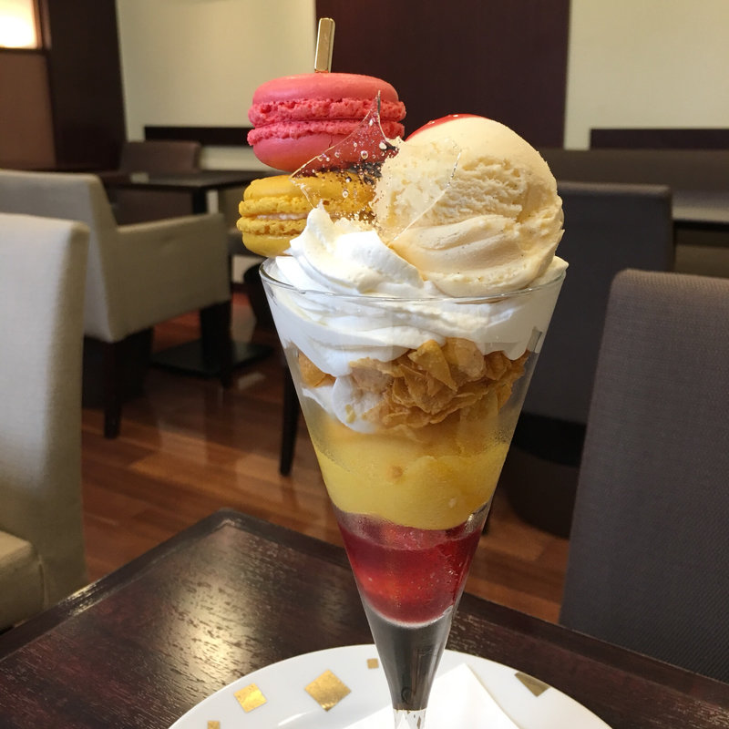 マカロンパフェ(ダロワイヨ 心斎橋店 （DALLOYAU）)