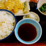 天ぷら定食(天丼てんや 中野店)