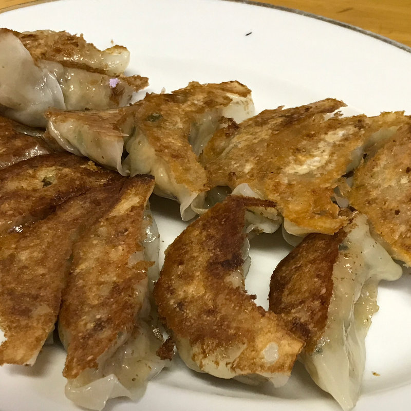 ギョーザ(浜ちゃんラーメン （はまちゃんらーめん）)