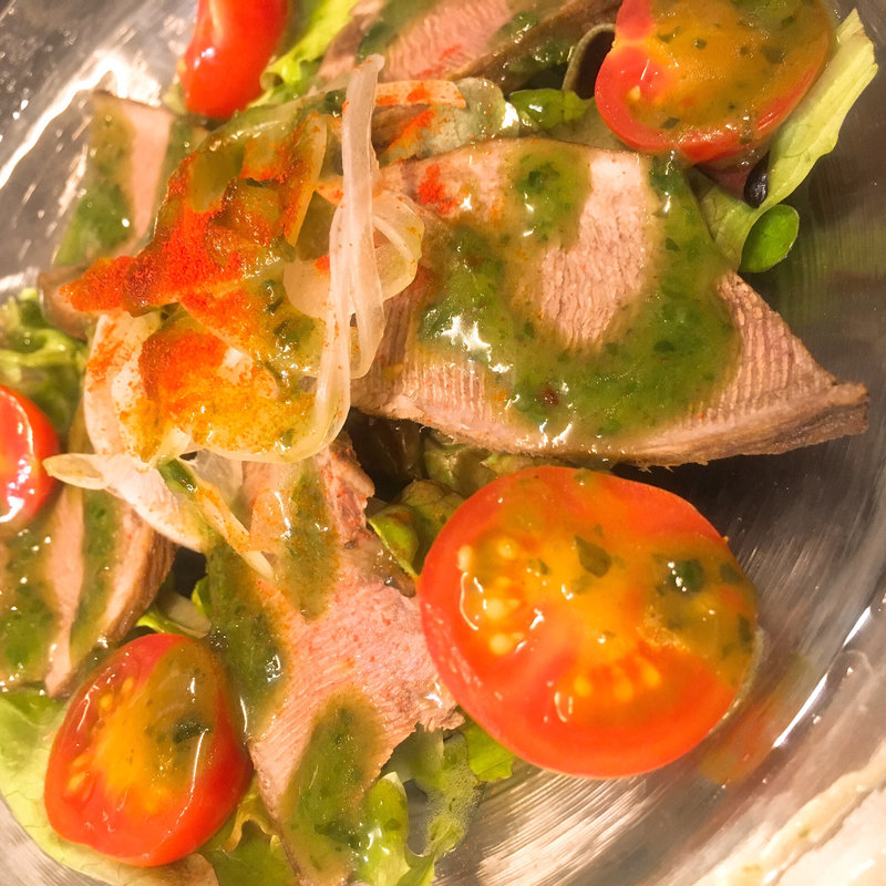 スモーク牛タンの冷製カルパッチョ(牛タン&ワインバル SHITAN’S（シタンズ） 上野店)