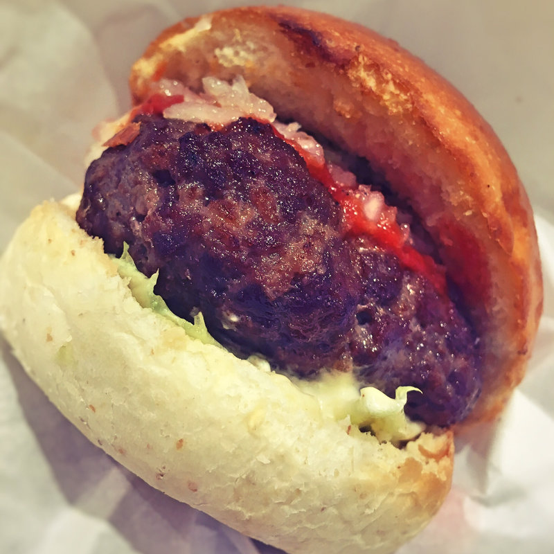 牛タンバーガー(フリッツフリッツ マルイ博多店)