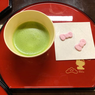 抹茶(はろうきてぃ茶寮  )
