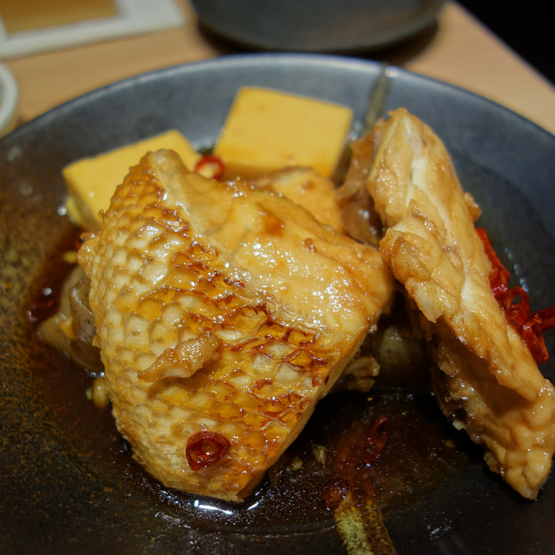 鯛のあら炊き(はかた天乃 KITTE 博多店)