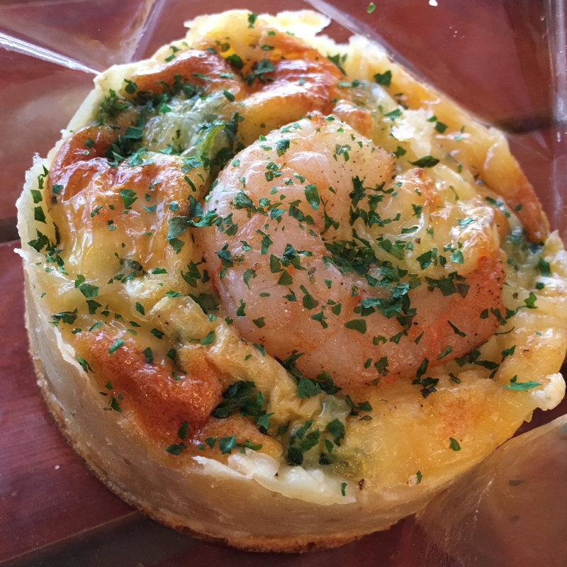 えびとブロッコリーとベーコンのキッシュ(ルヴァン・パストリー)