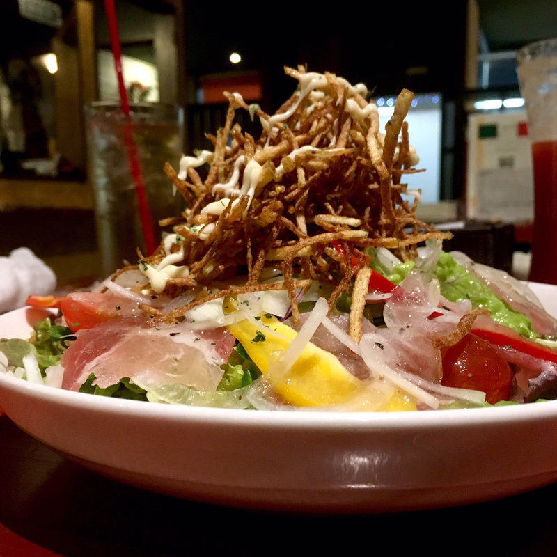 生ハムとカリカリジャガイモのイタリアンサラダ(PEACE （ピース）)