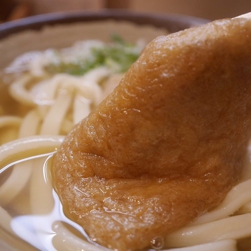 きつねうどん(上を向いて)