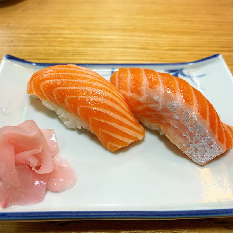 サーモンの握り(淡島寿司 )