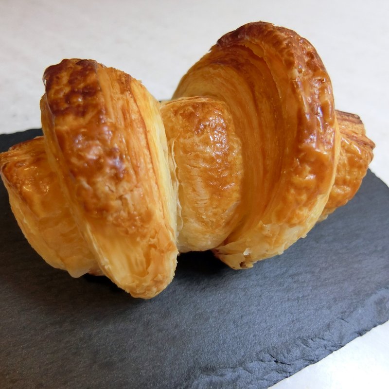 ハムとチーズのクロワッサン(シェフズガーデン カメリア )