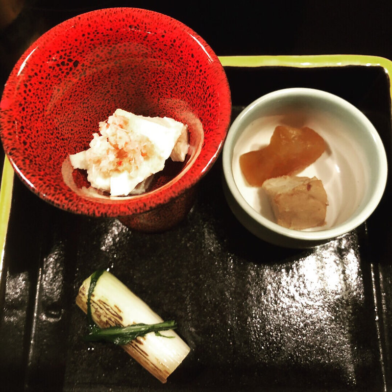 前菜(水炊き ゴマサバ もつ鍋 三得物語)