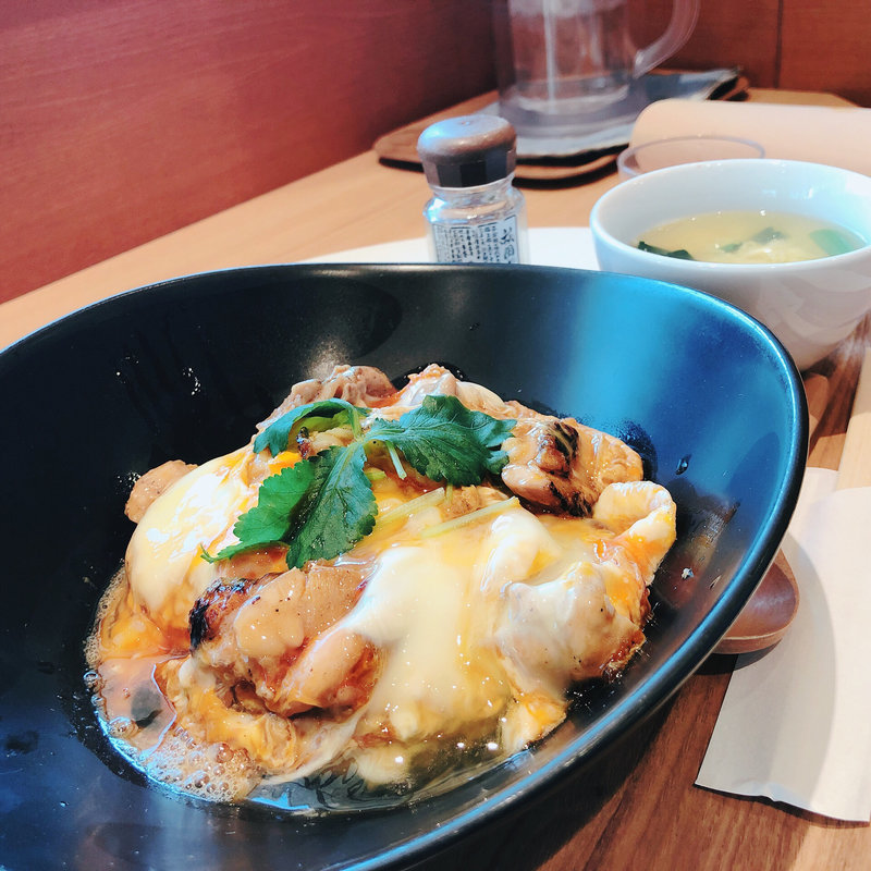 親子丼(たまごや )