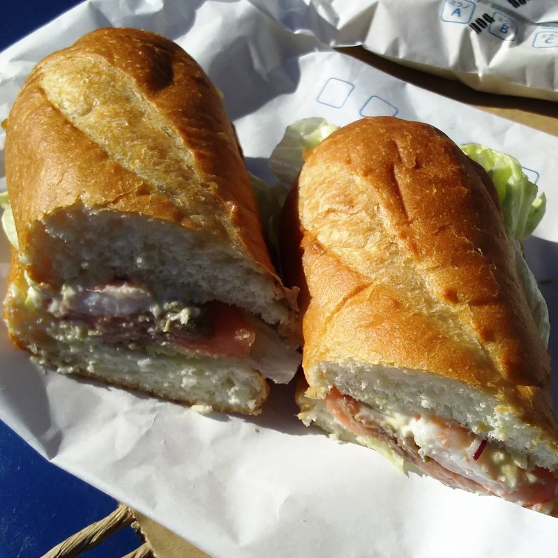 ミラノサンドB スモークサーモンとぷりぷりエビ(ドトールコーヒーショップ 横浜駅店)