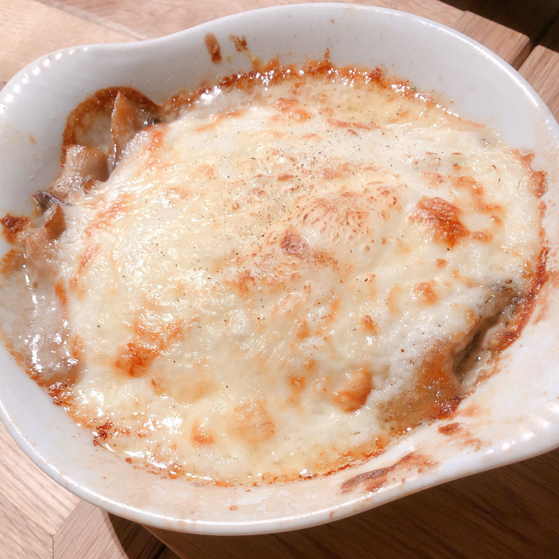 きのこのクレープ包みグラタン(俺のビストロ＆bakery 心斎橋)
