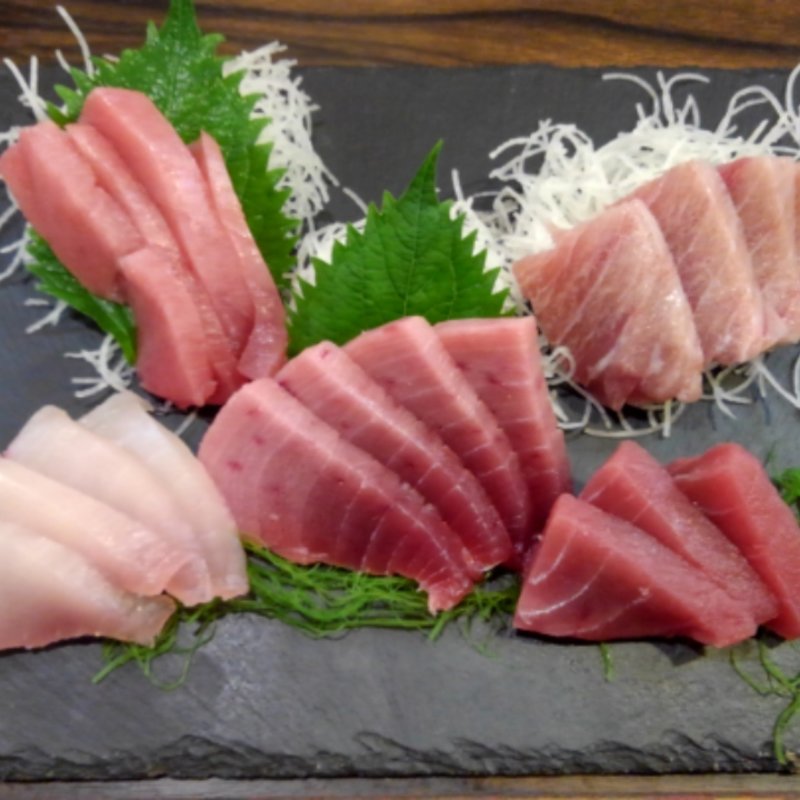 まぐろ盛り合わせ(まぐろ工房・くろば亭)