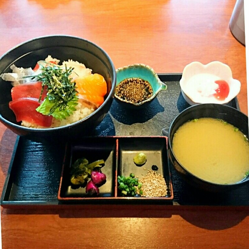 海鮮丼(魚や 十兵衛 )