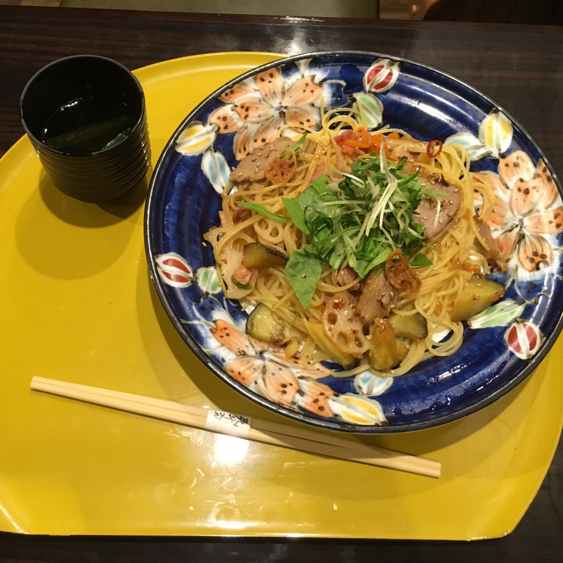 合鴨と賀茂なすと蓮根のもろみ醤油香味野菜添え(先斗入ル 四条河原町本店 （ポントイル）)