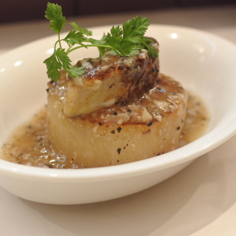 フォワグラのポワレと大根ステーキ(ポポンペット・ラスール)