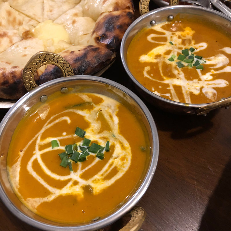 チキンカレー&シーフードカレー&チーズナン(N e p a l i C h u l o (ネパーリチュロ))