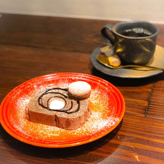 ブッシュドノエル(Dining&Cafe Sweets Okada)