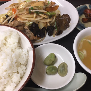 肉野菜炒め定食(中国料理 香港飯店)
