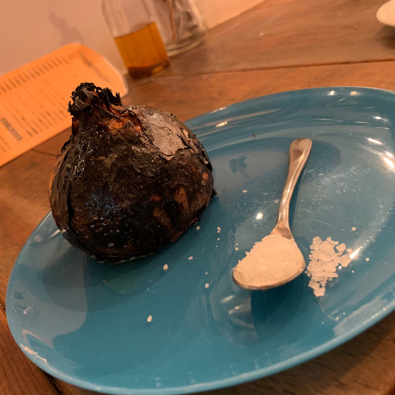 玉ねぎの窯焼き(ゑんぞ PIZZERIA ENZO)