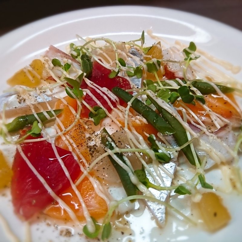 海鮮カルパッチョ(串宝)