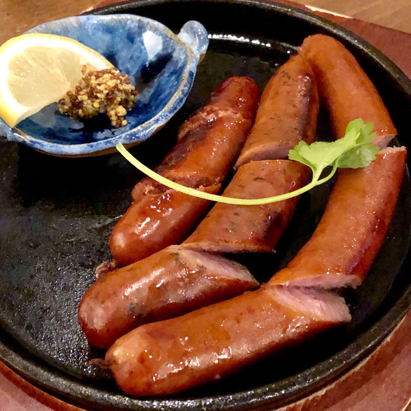 スモークソーセージ3種盛り合わせ(燻製SAKABA峰家)