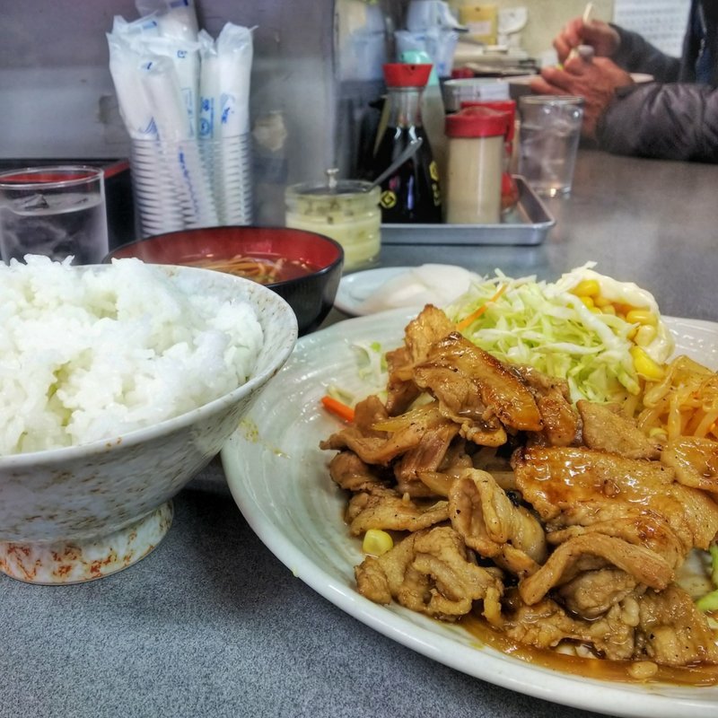 豚生姜焼き定食(盛運亭)