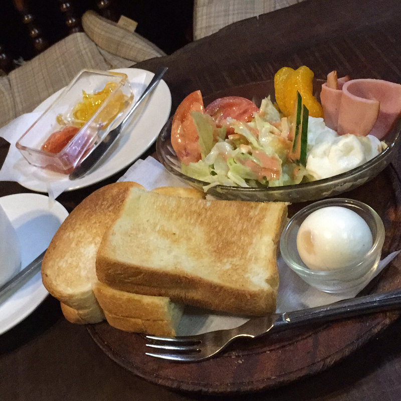 モーニングセット(名曲喫茶 麦)