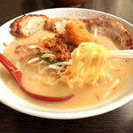 広島味噌炙りチャーシュー麺