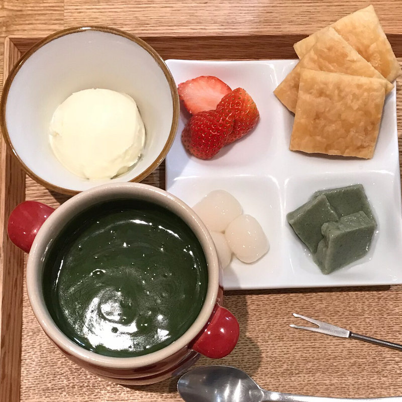 抹茶のあったかチョコレートフォンデュ(茶鍋カフェ kagurazaka saryo 渋谷マークシティ店 （サリョウ）)