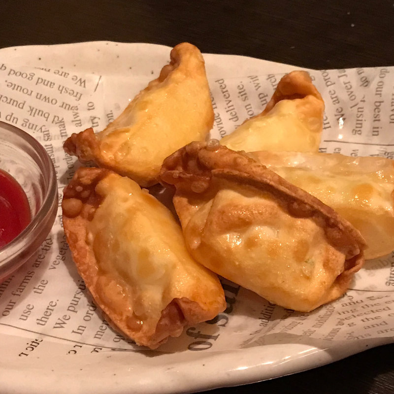 とろ〜り！チーズ餃子(白木屋 南海なんば北口駅前店)