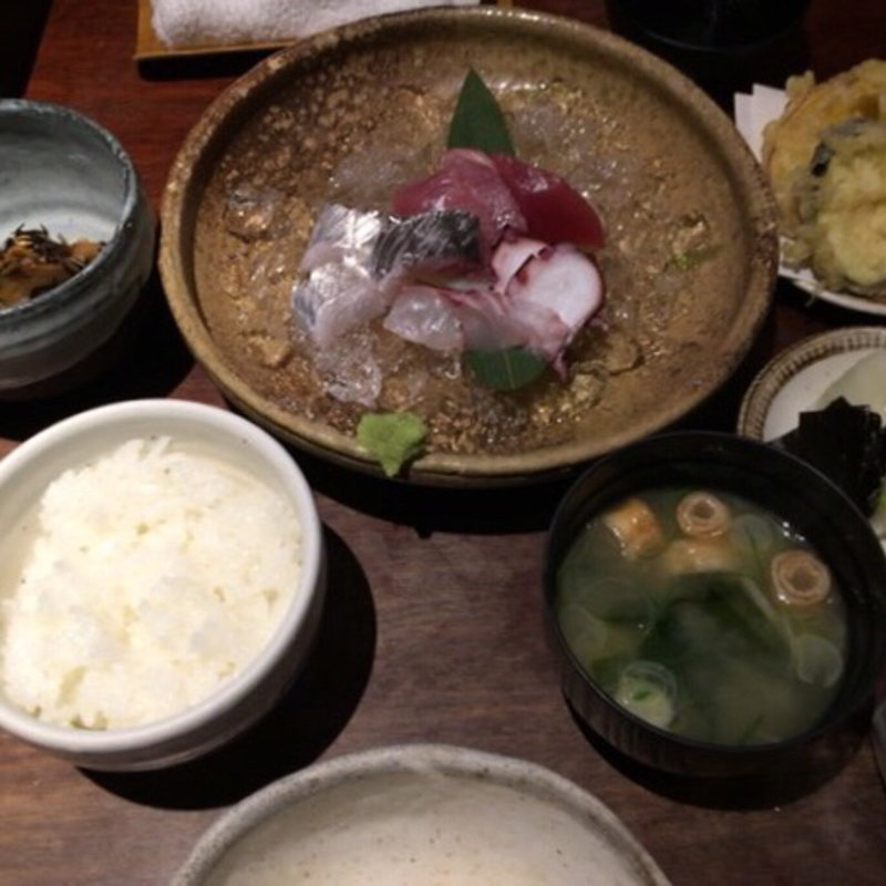 お造り定食(魚料理 ぎん )