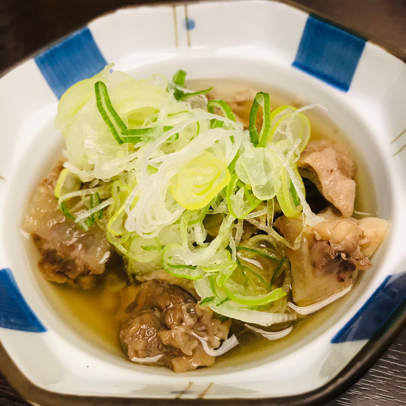 牛すじ煮込み(黒百合 （くろゆり）)