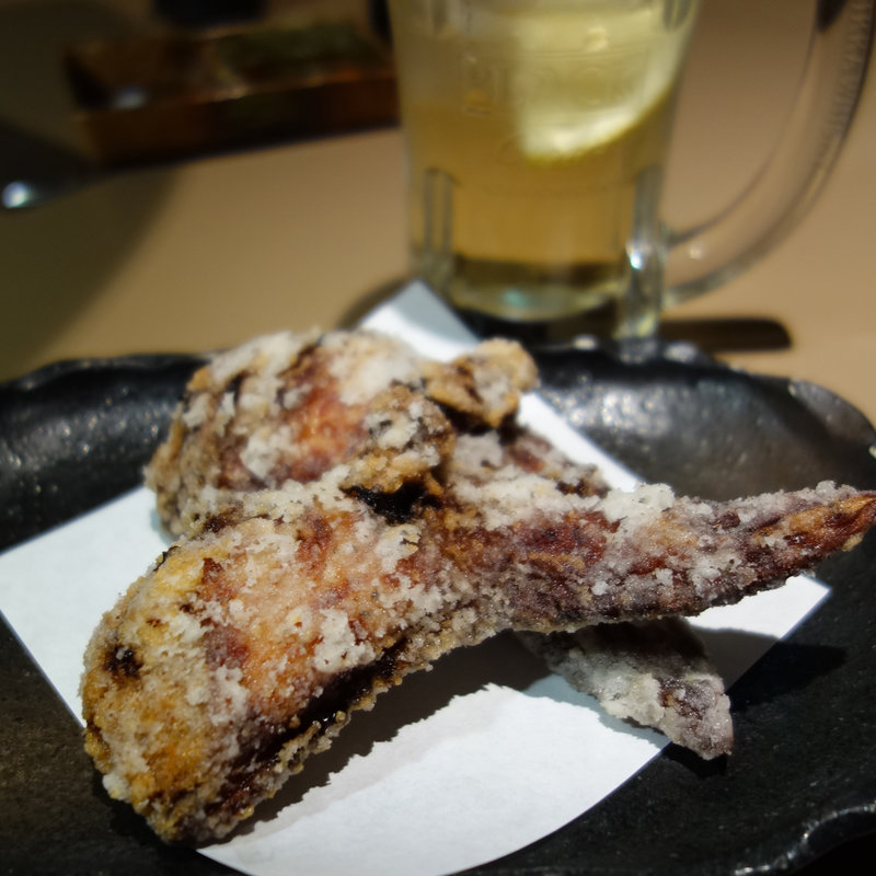 手羽先の唐揚げ(地どり処　おも屋)