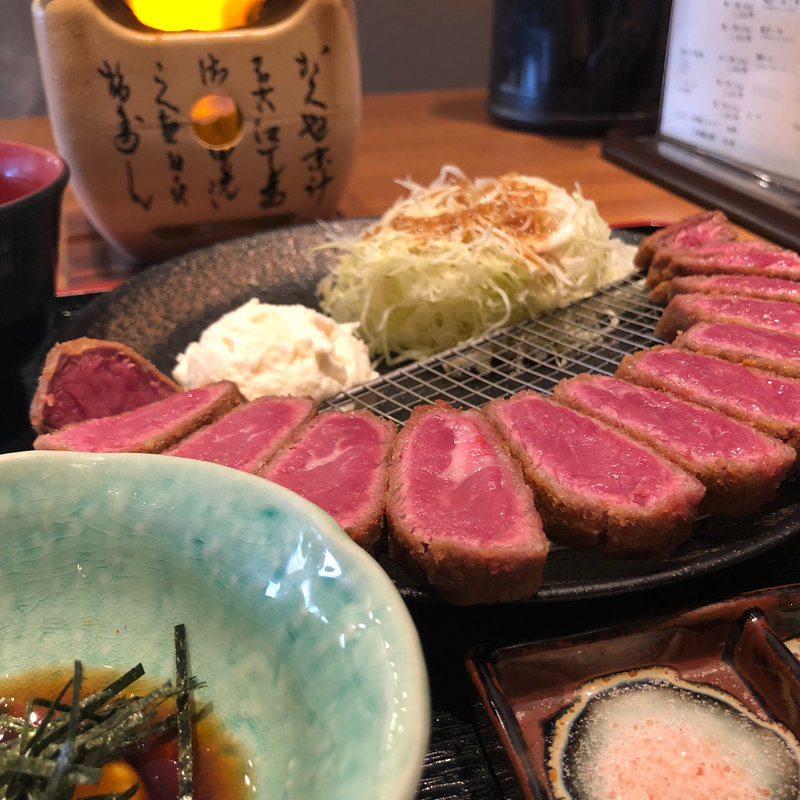 牛かつ定食 M (160g)(牛かつ専門店うし寅 岸和田)