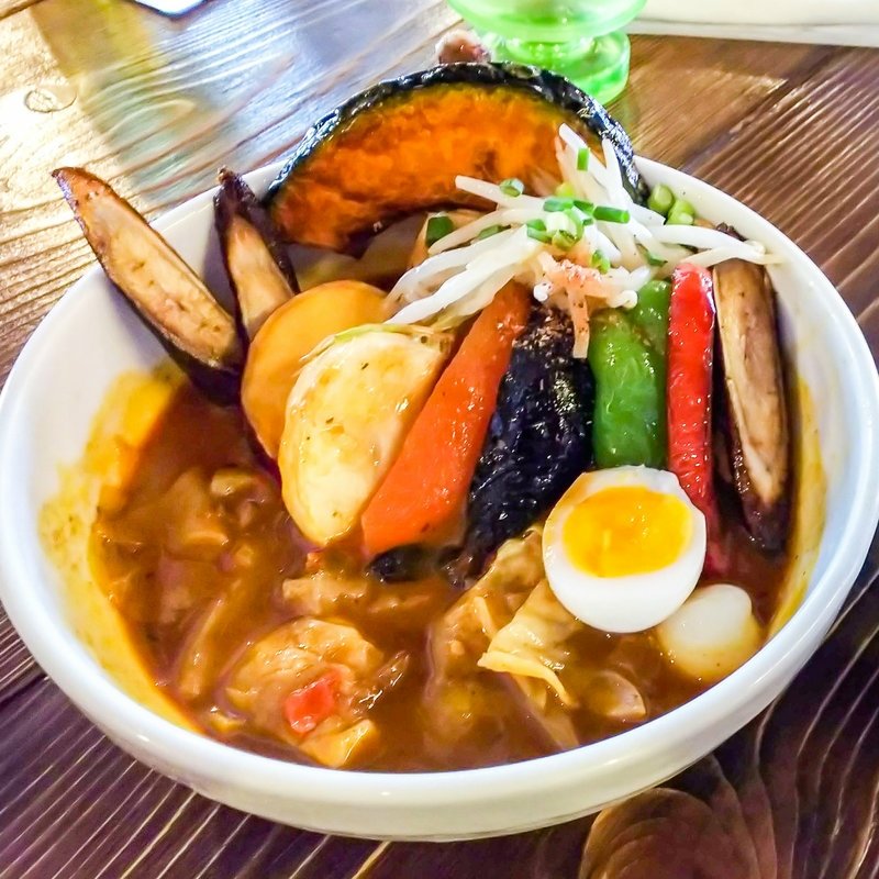 骨付き鶏と色々野菜カリーの旅(奥芝商店 白石オッケー丸)