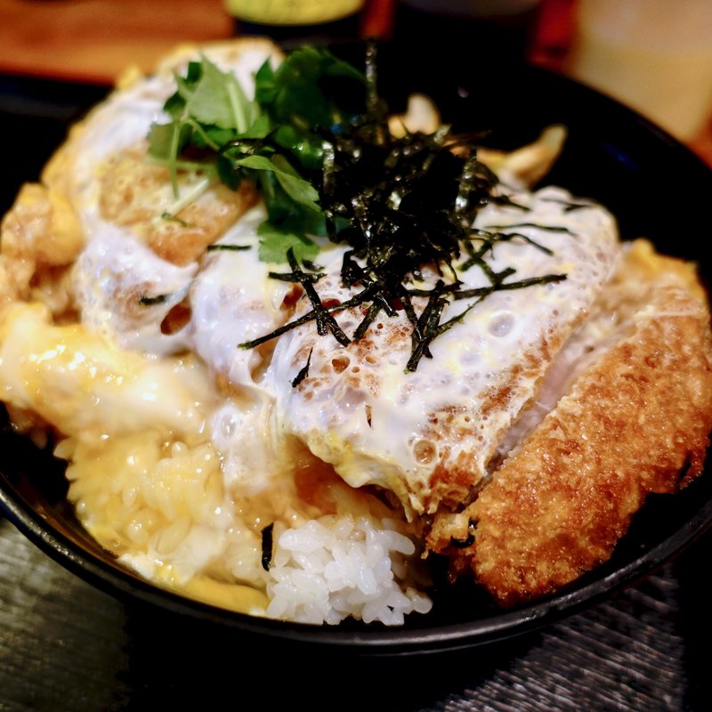 上　たまごとじかつ丼（とんかつ120g）(明治亭)