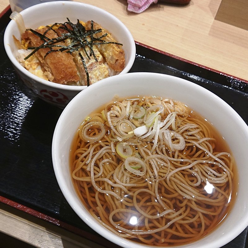 ミニカツ丼セット(いろり庵きらく 川崎店)
