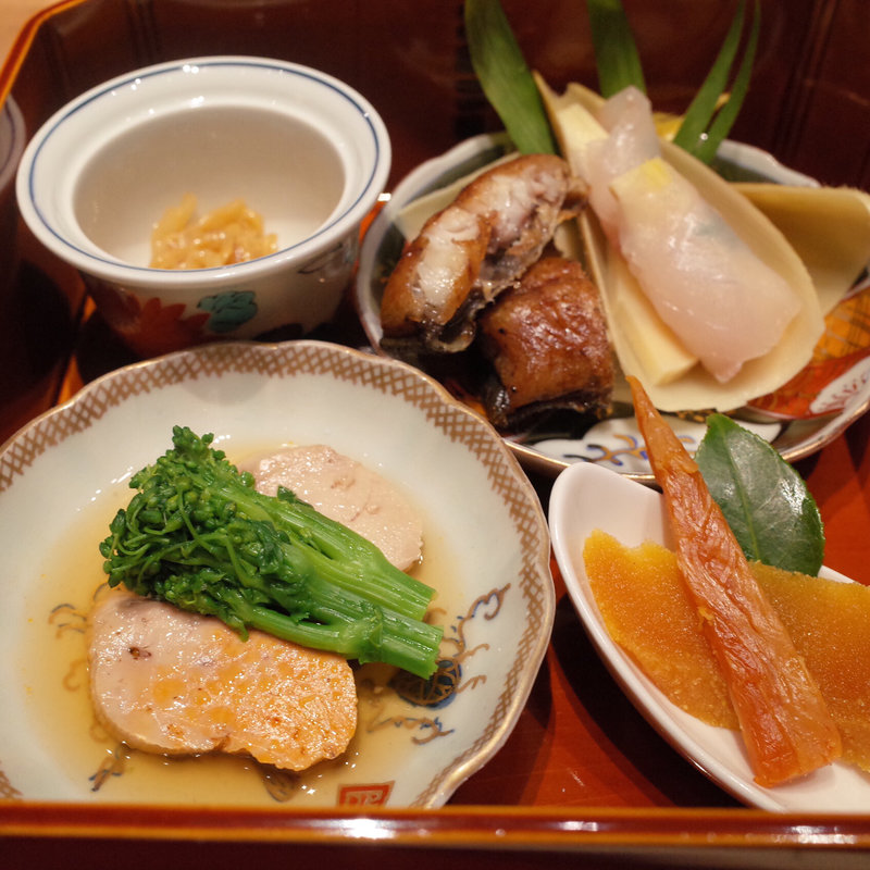 おつまみ(初音鮨)