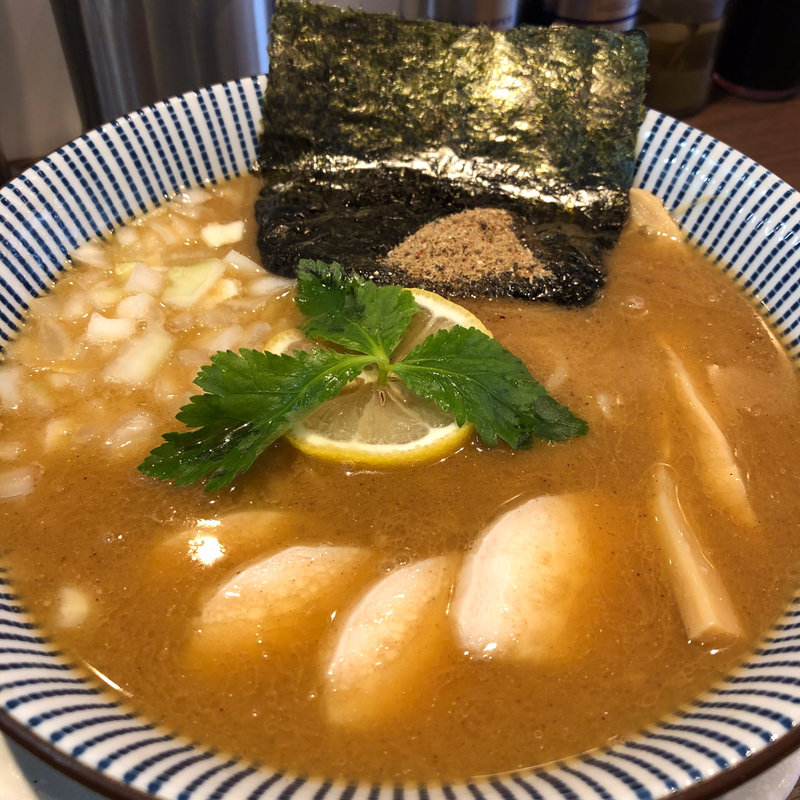 柑橘系濃厚煮干しそば(ヌードルカフェサムライ)