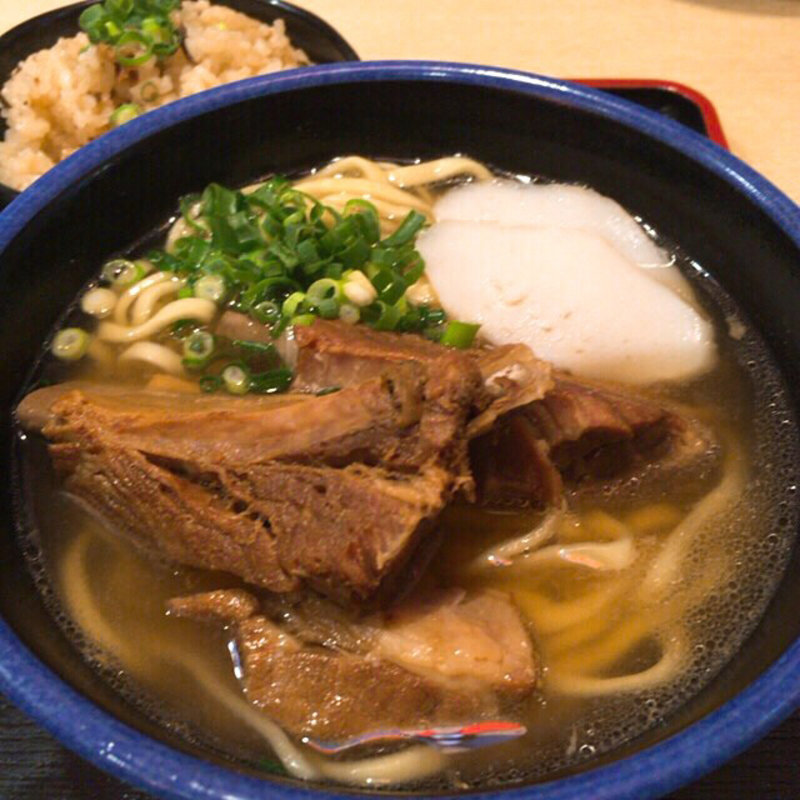 ソーキそば(てぃんがーら)