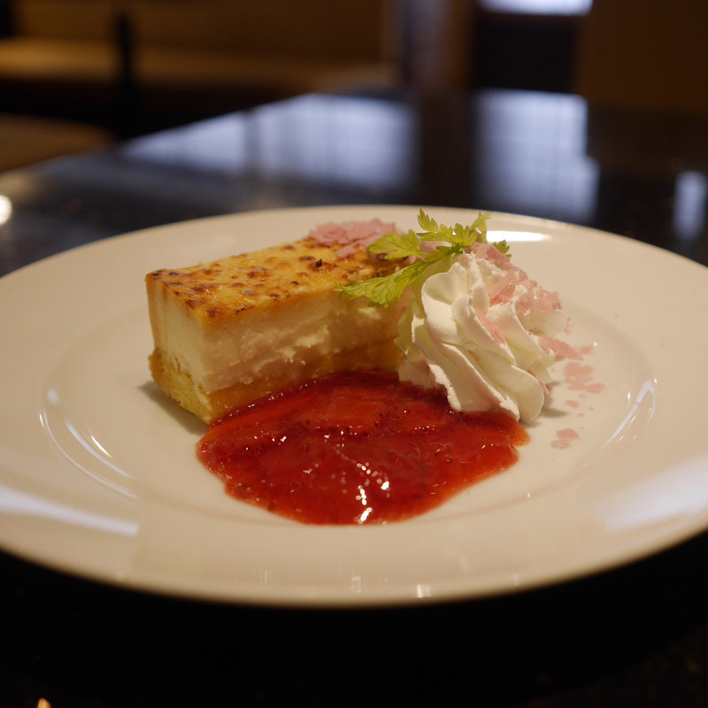 チーズケーキ(にぎり長次郎 門真店)