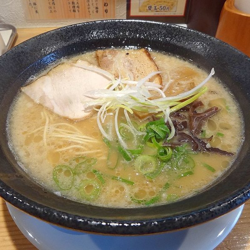 豚骨らーめん(豚骨らーめん 王座)