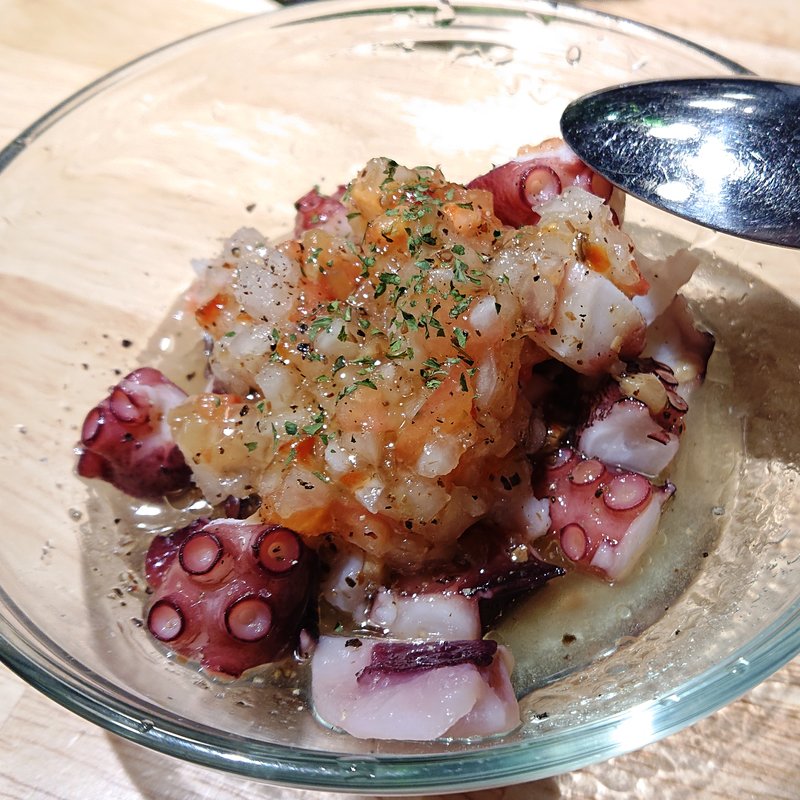 タコのマリネ(カリフォルニアラウンジ)