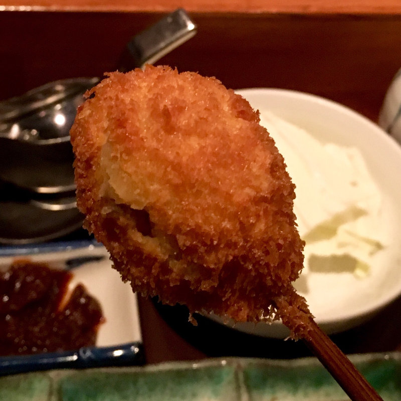 鳴門金時とレーズンのコロッケ（串揚げ）(串揚げ ふくみみ)