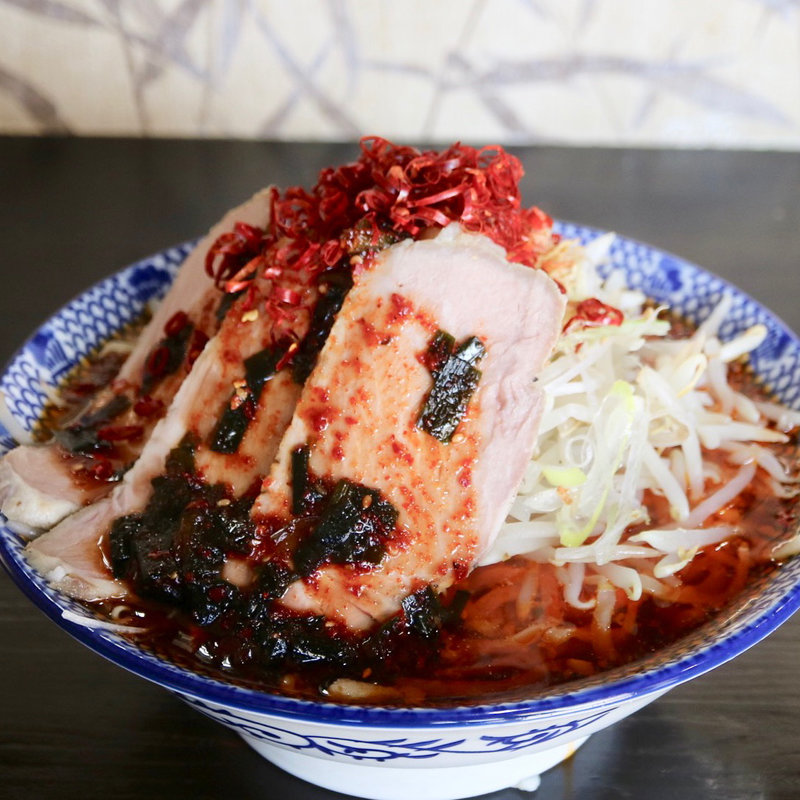 ニンニクらぁめん豚元気(煮干らぁめん 佐伝 )