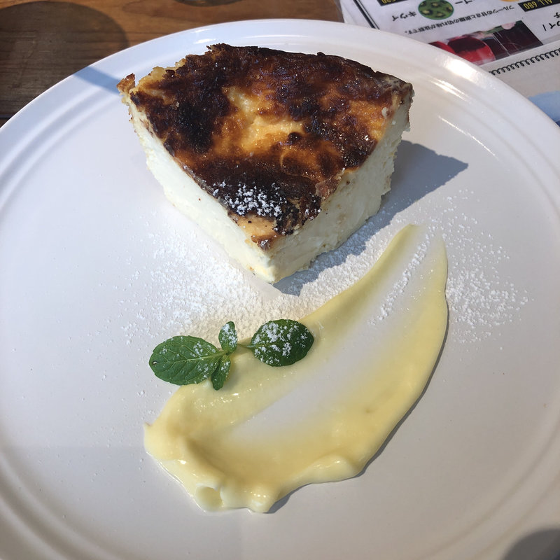 とろけるベイクドチーズケーキ(PIZZERIA 8 南堀江店)
