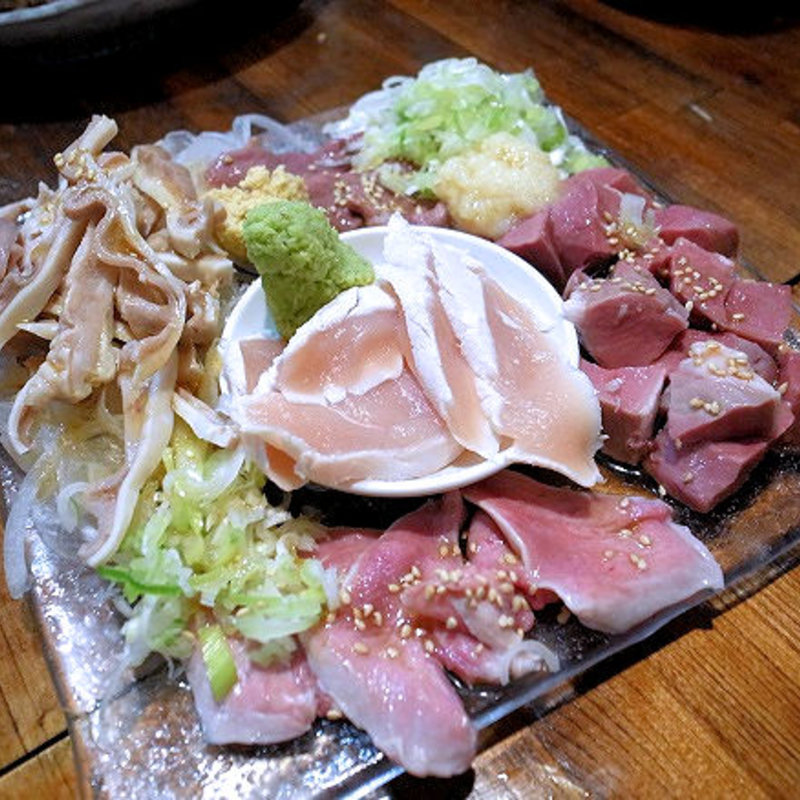 刺身盛り合わせ(名物やきとん とみちゃん町屋店)