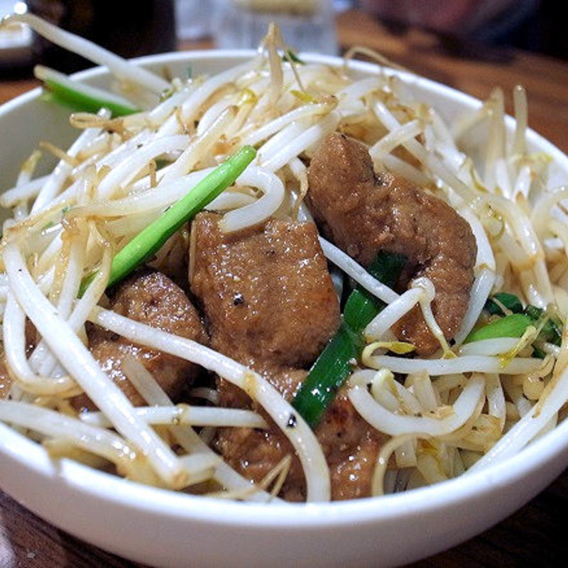 新鮮レバニラ炒め(名物やきとん とみちゃん町屋店)