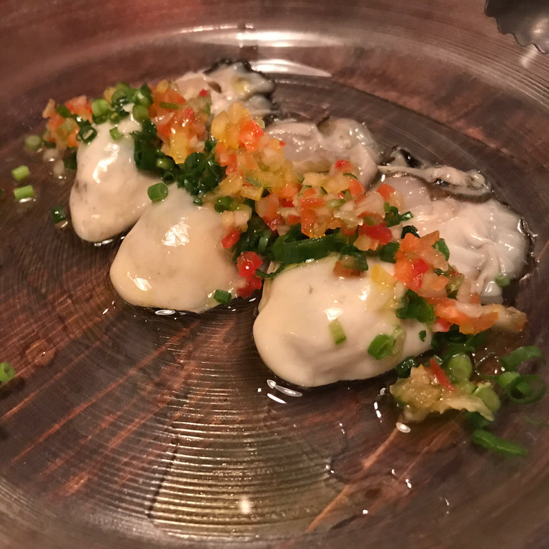 牡蠣のマリアーレ 野菜とビネガー添え(オステリアルーチェ （OSTERIA LUCE）)